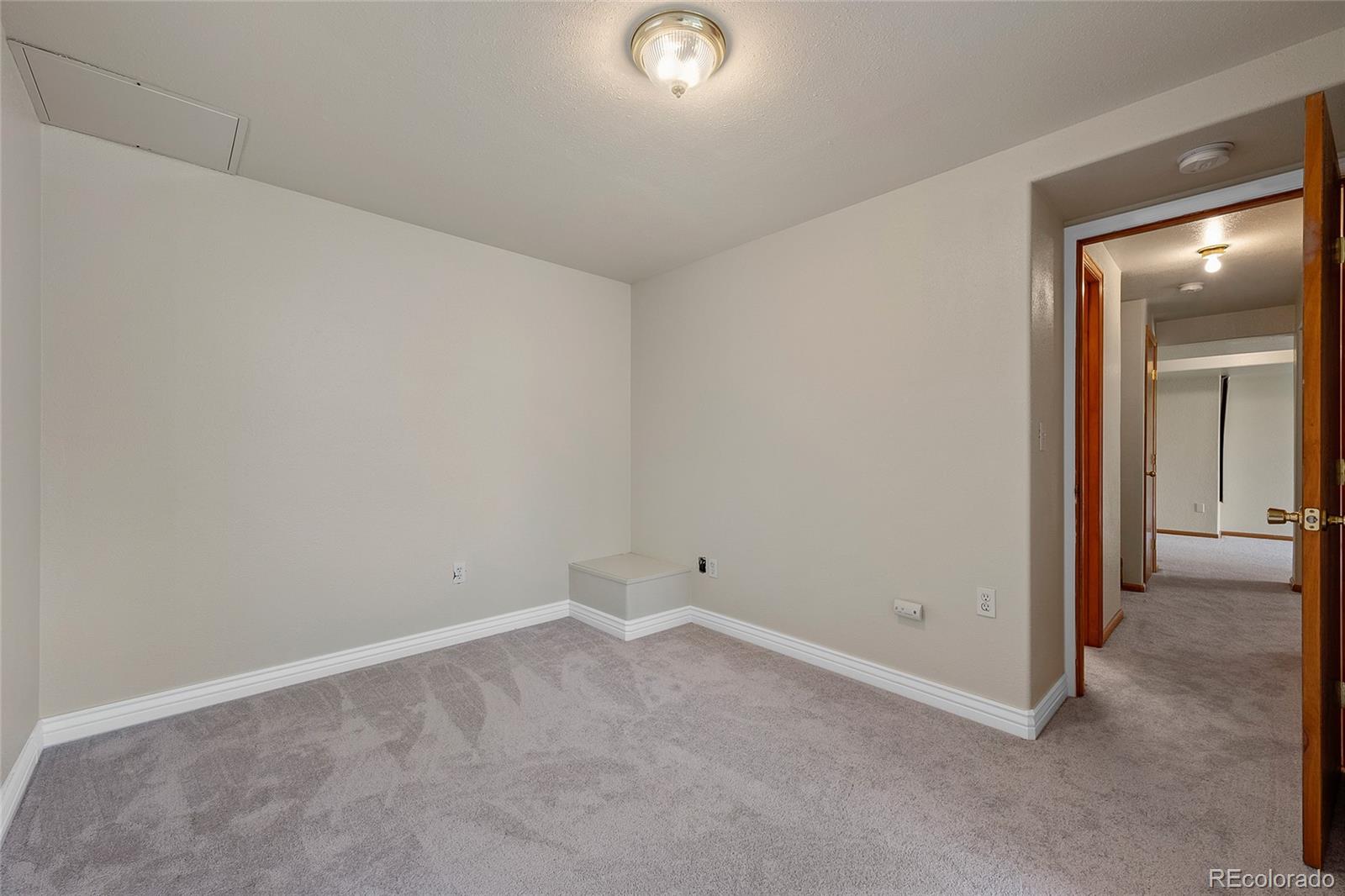 3334 Blue Grass Circle