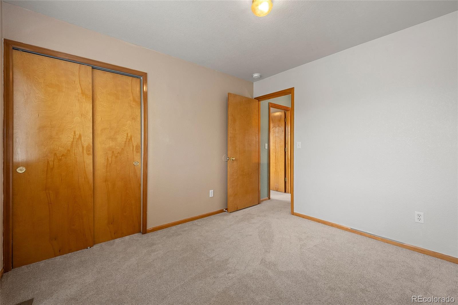 3334 Blue Grass Circle