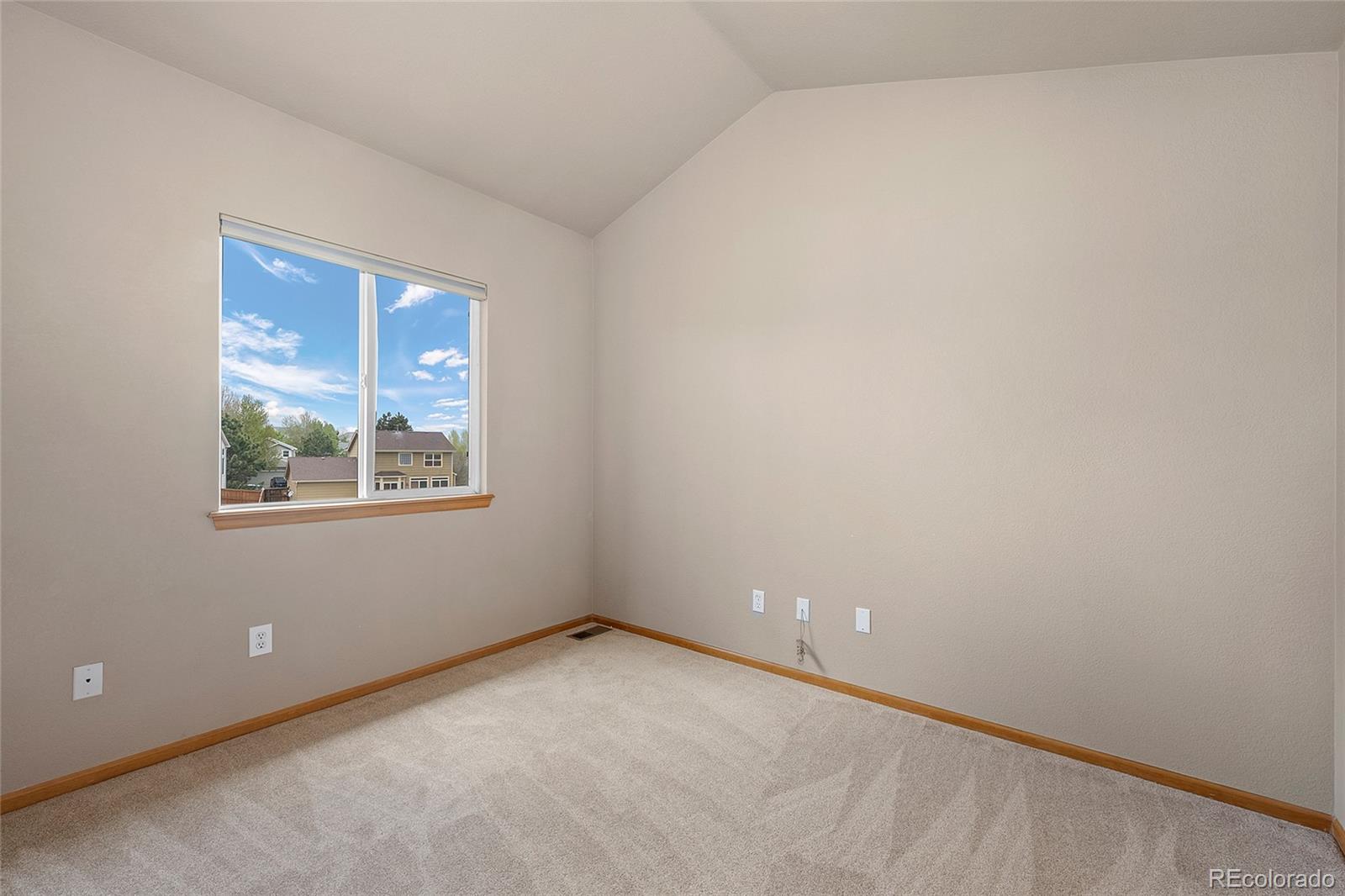 3334 Blue Grass Circle