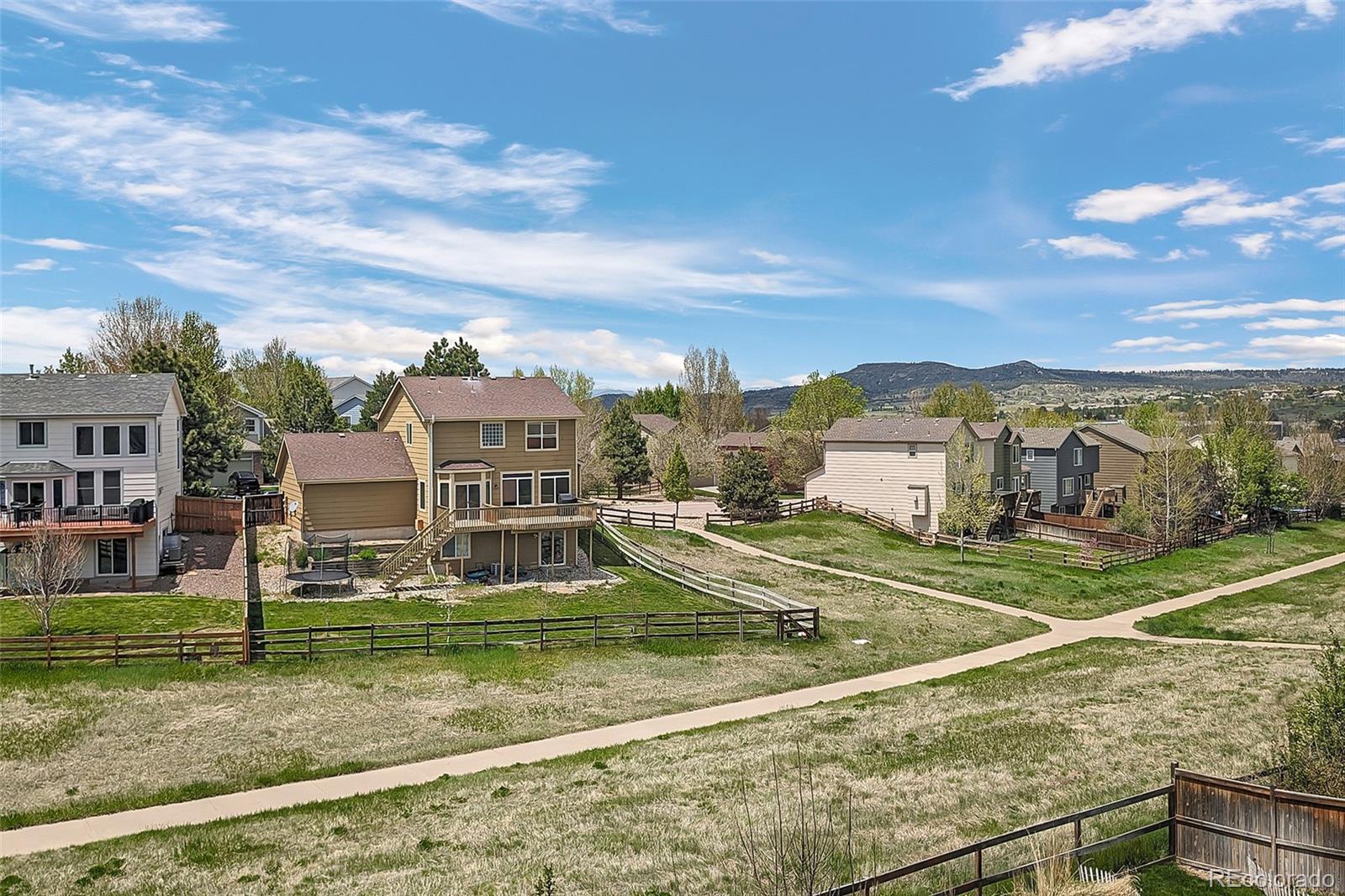 3334 Blue Grass Circle