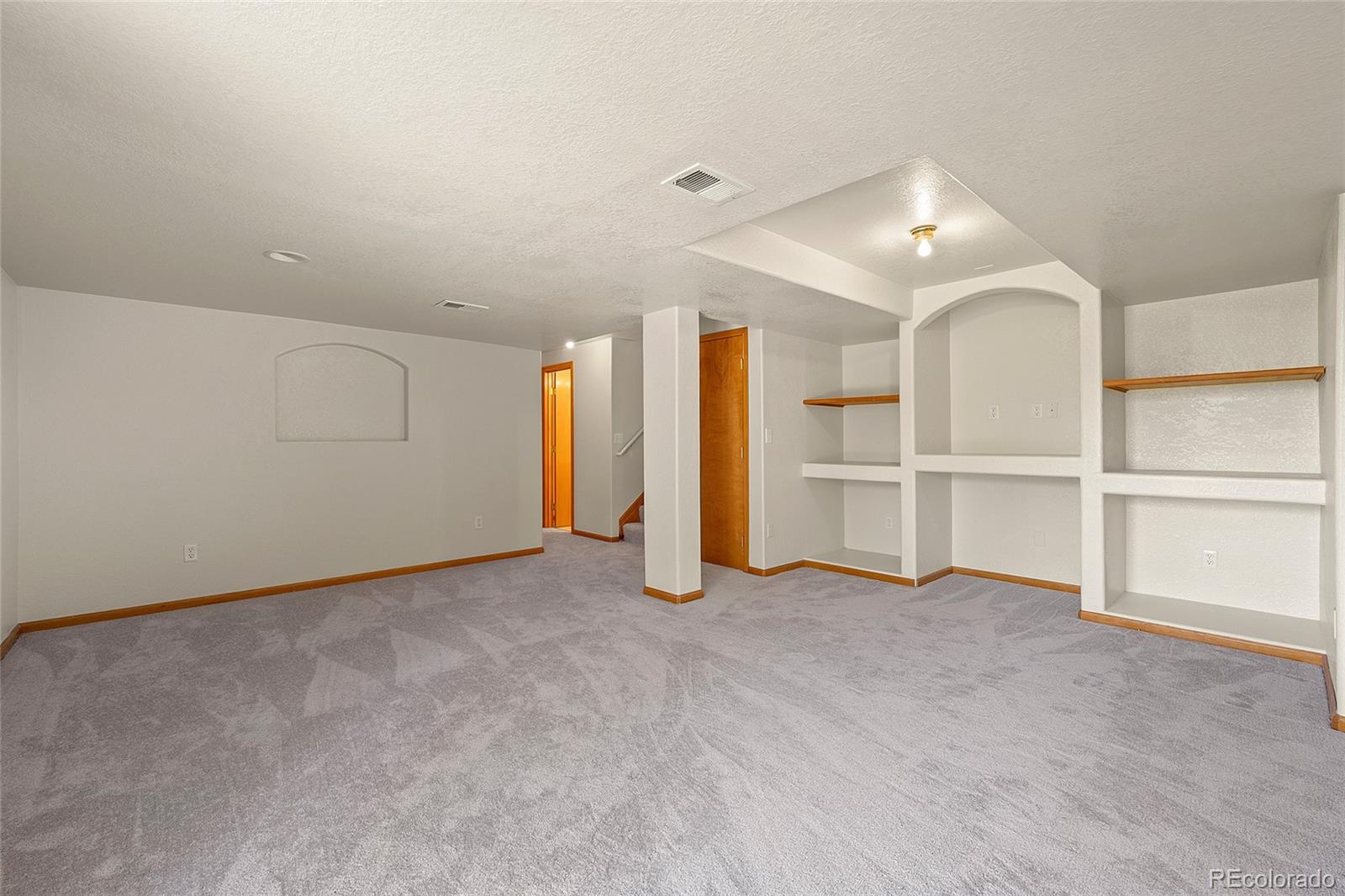 3334 Blue Grass Circle