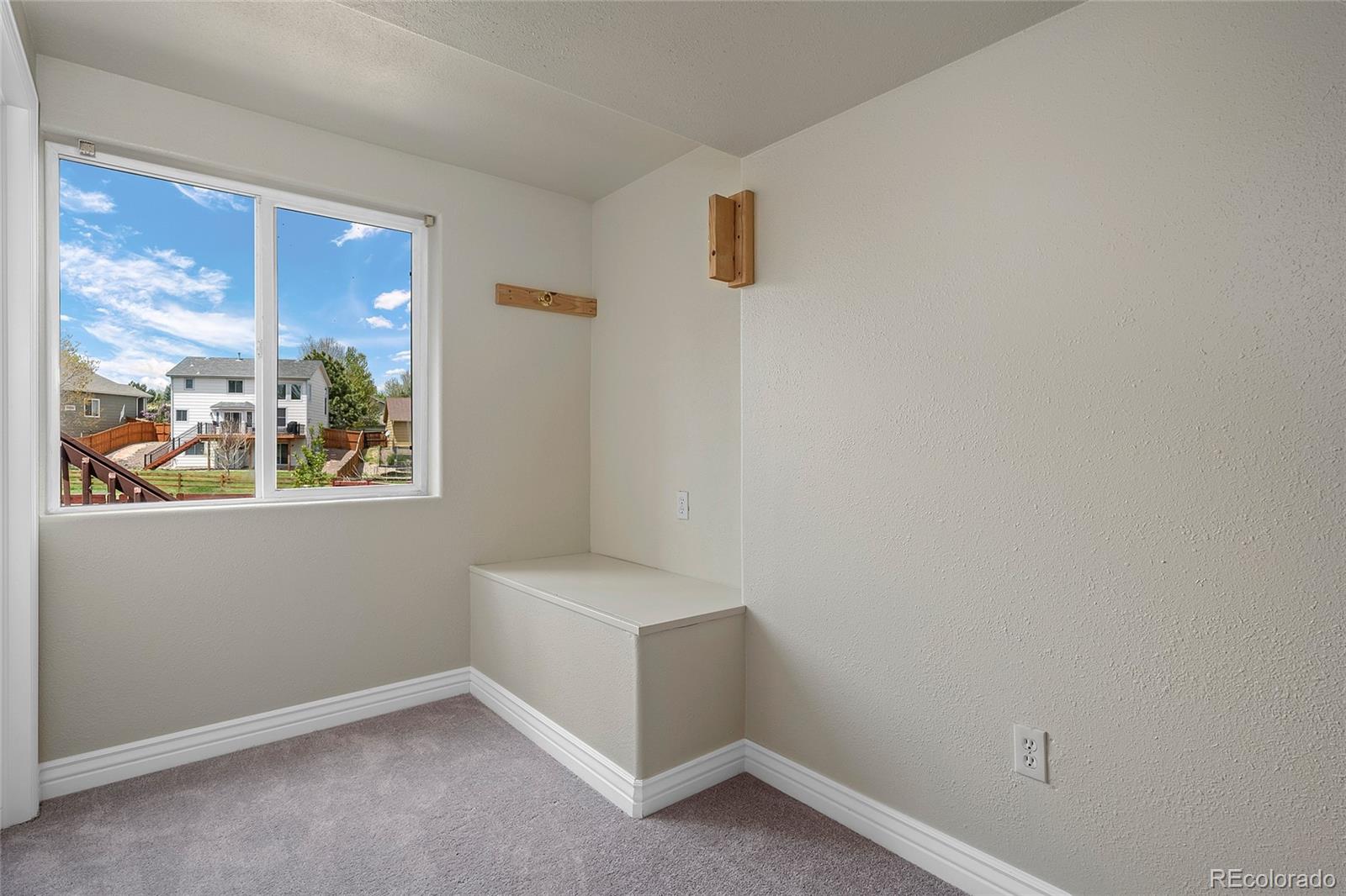 3334 Blue Grass Circle