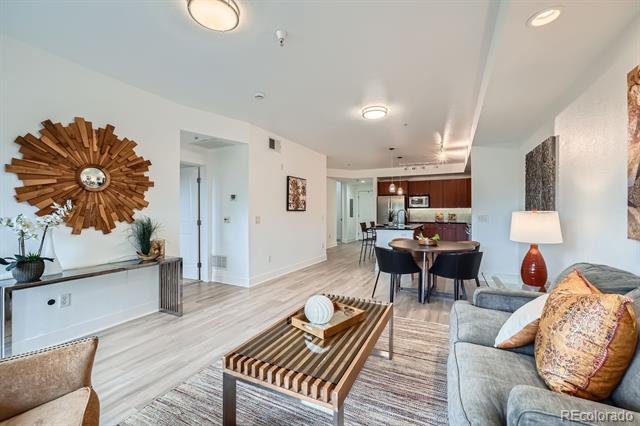 2240 N Clay Street Unit: 406
