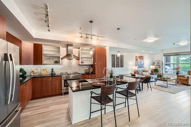 2240 N Clay Street Unit: 406