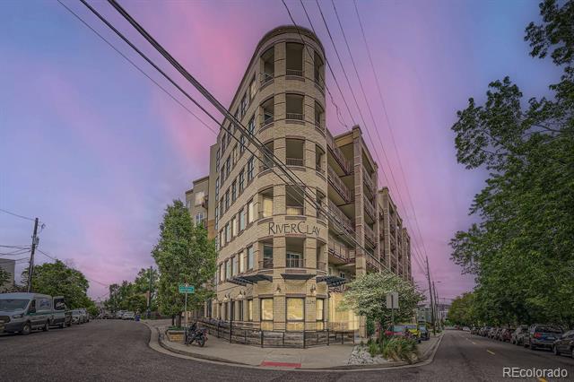 2240 N Clay Street Unit: 406