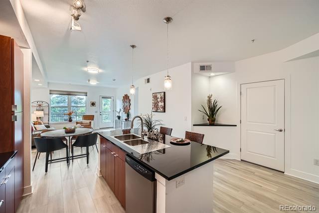 2240 N Clay Street Unit: 406