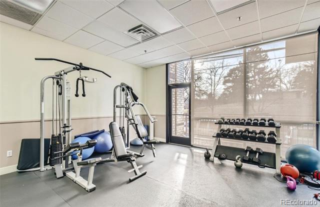 2240 N Clay Street Unit: 406