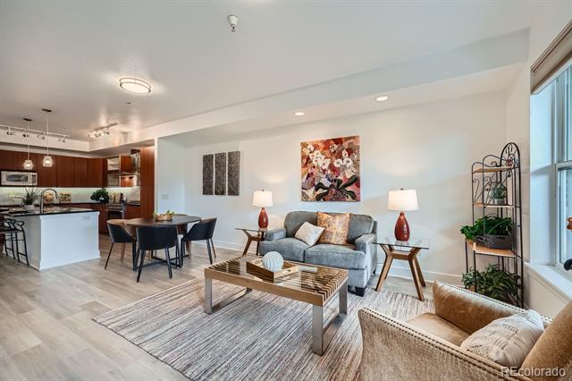 2240 N Clay Street Unit: 406