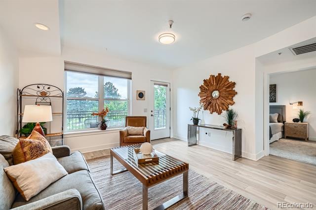 2240 N Clay Street Unit: 406