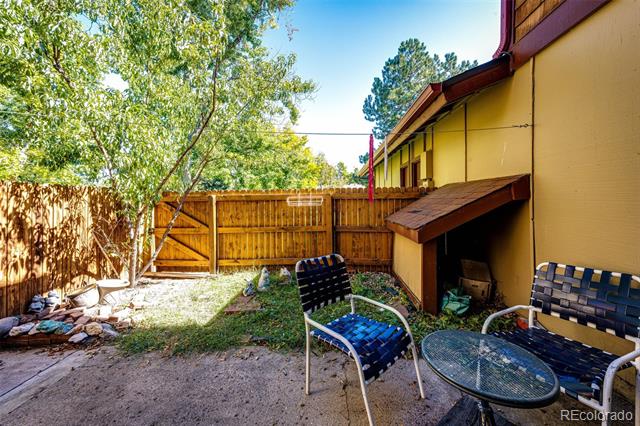 1250 S Carson Way