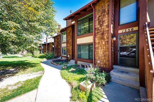1250 S Carson Way