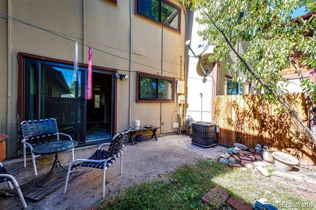 1250 S Carson Way