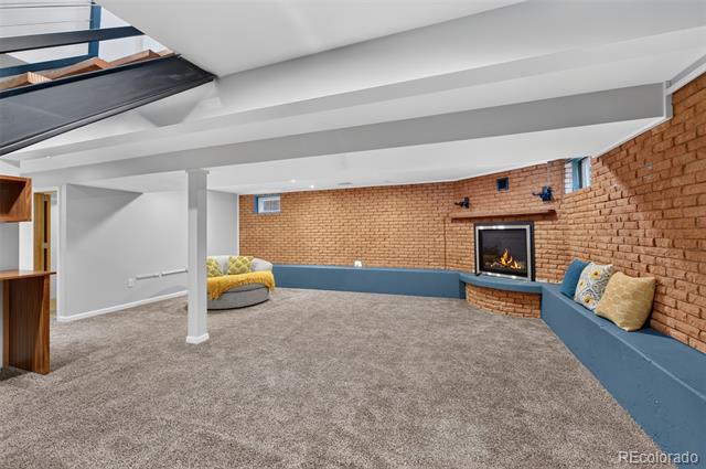 4161 Hooker Street