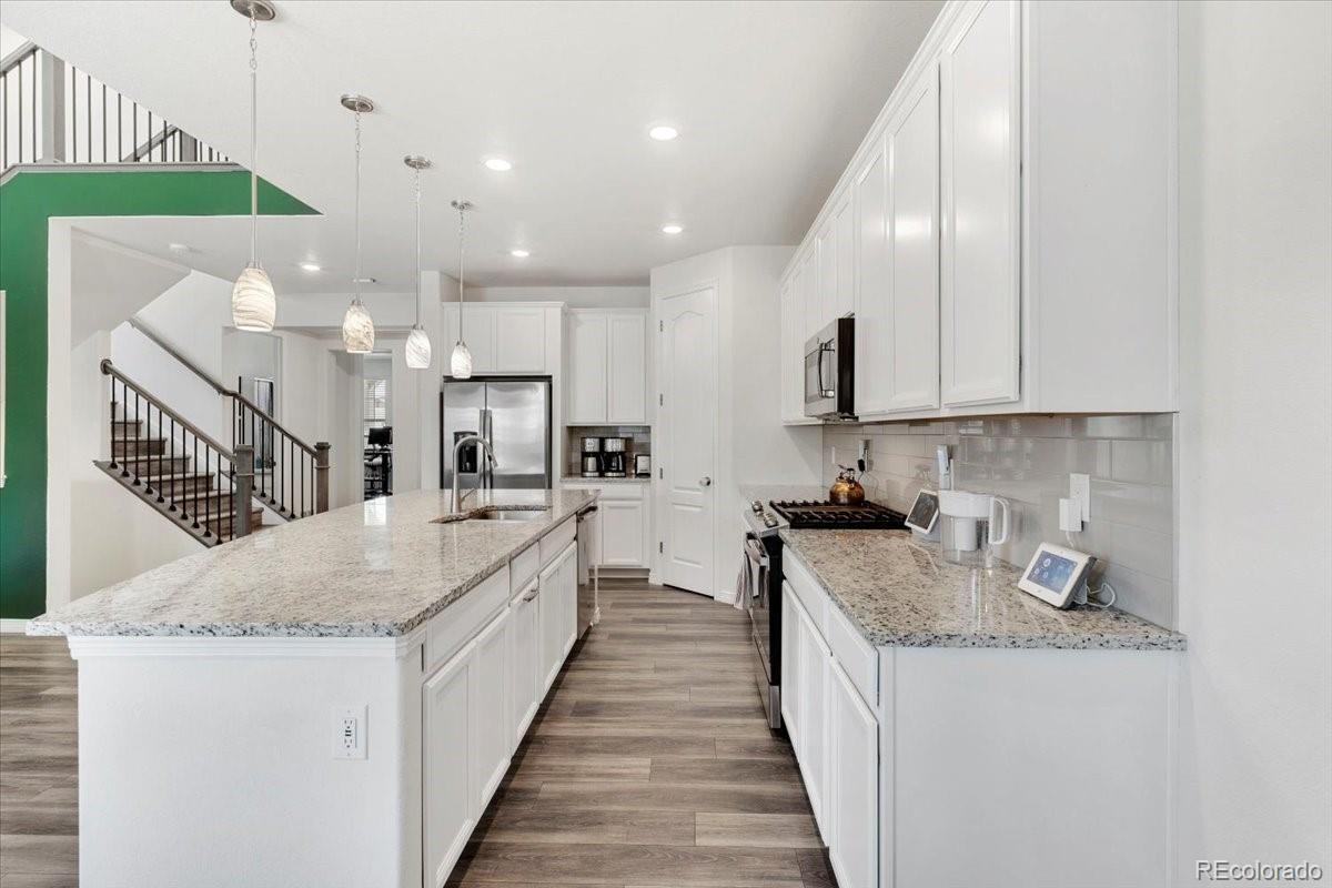 9988 Isle Circle