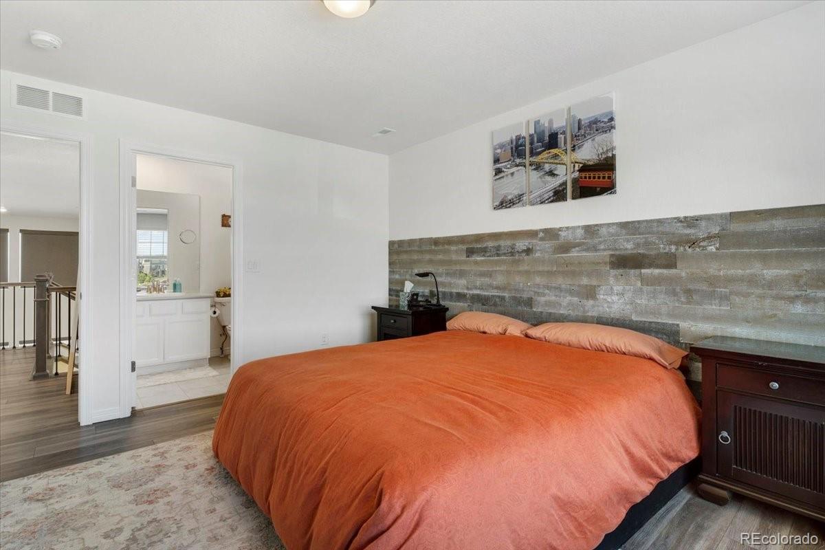 9988 Isle Circle