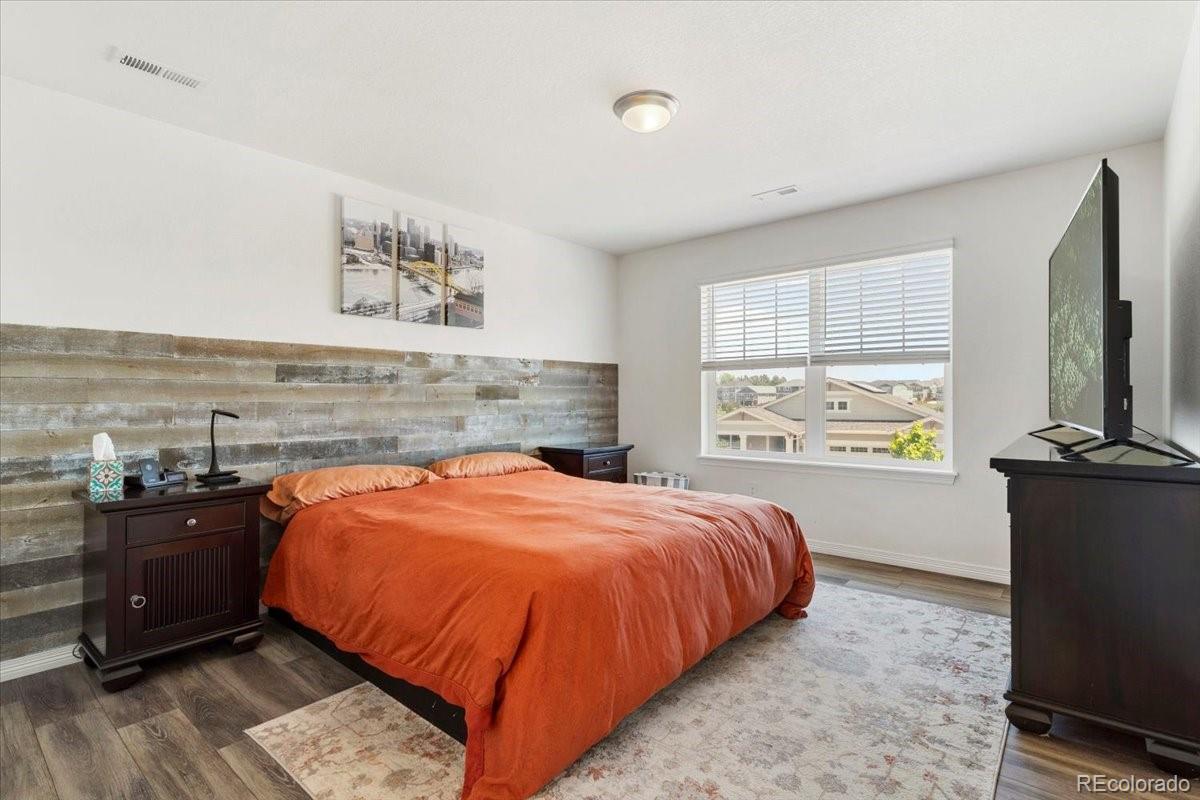 9988 Isle Circle