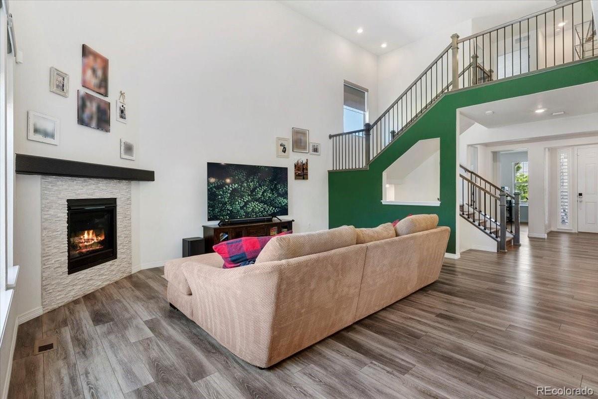 9988 Isle Circle