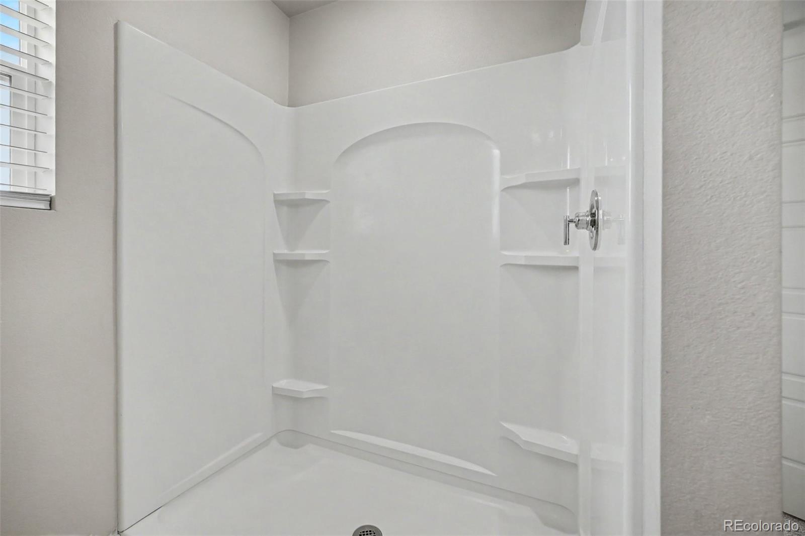 1353 Reynolds Street Unit: 17B