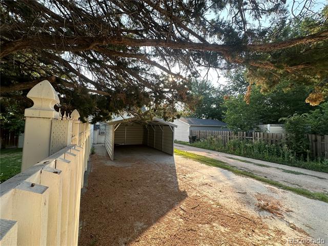 215 E 5th Street