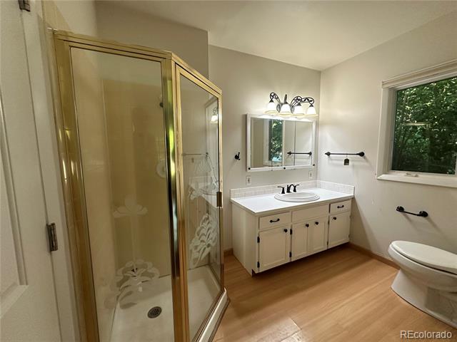 215 E 5th Street