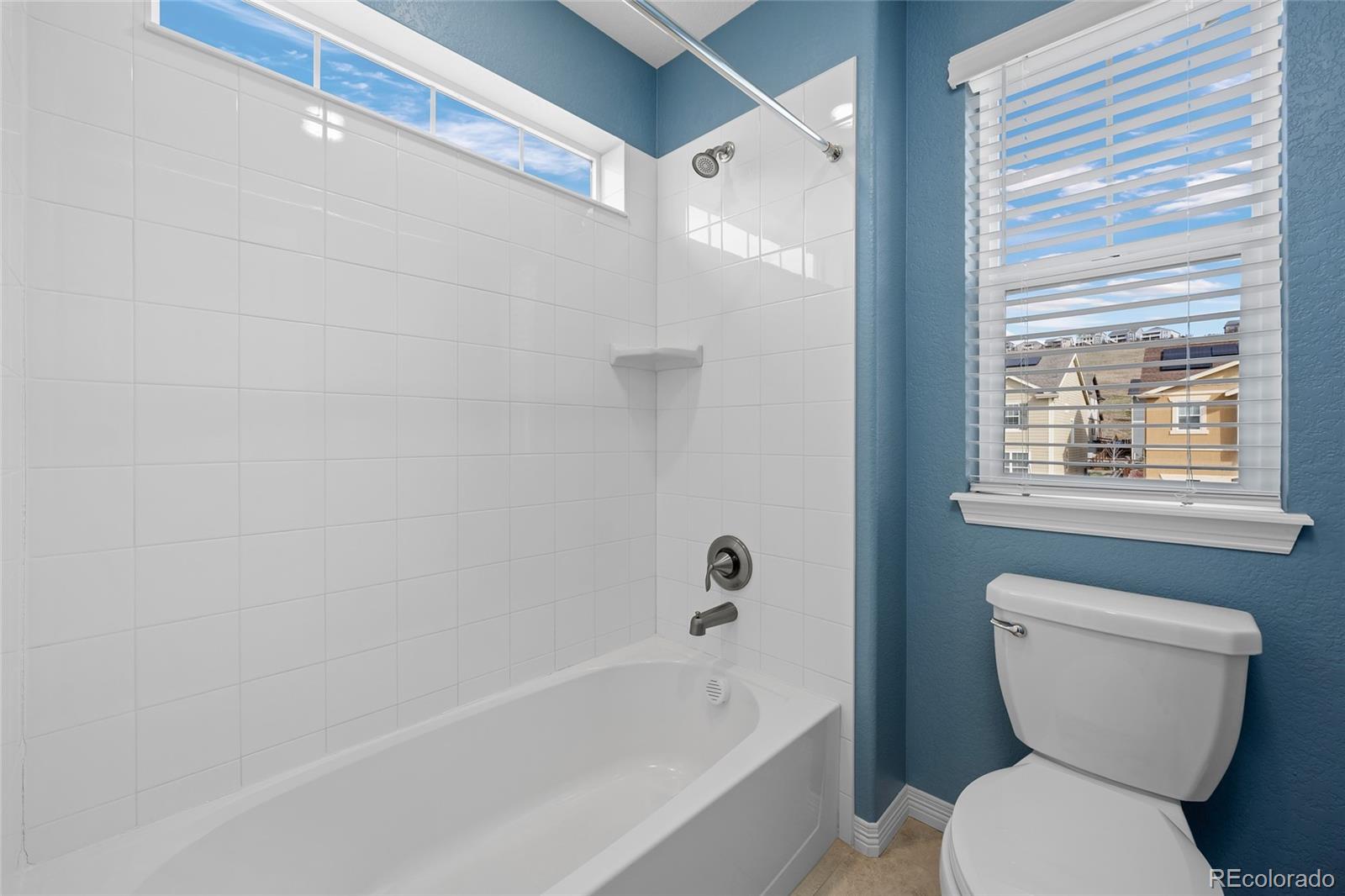 18916 W 84th Place
