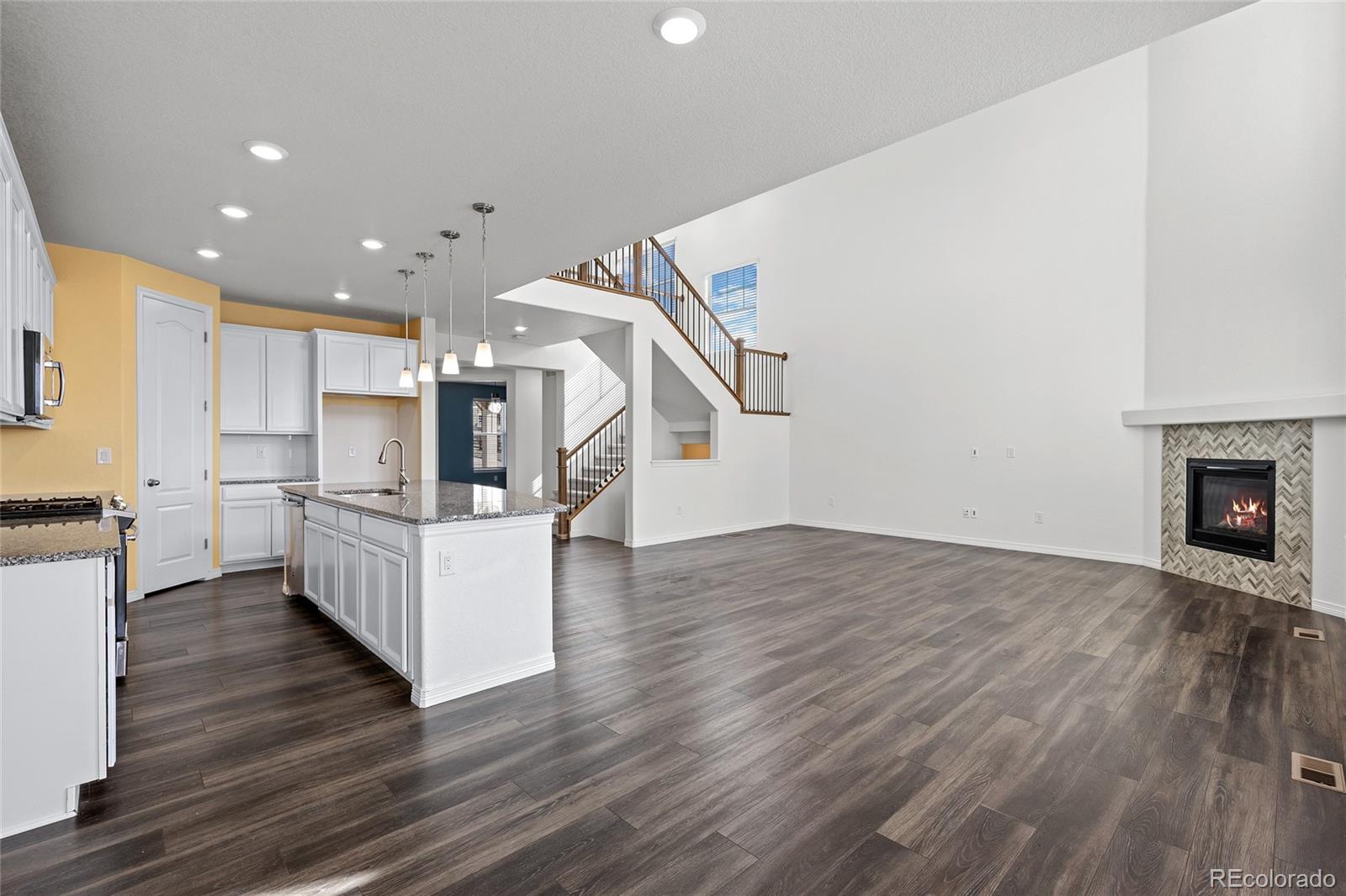 18916 W 84th Place