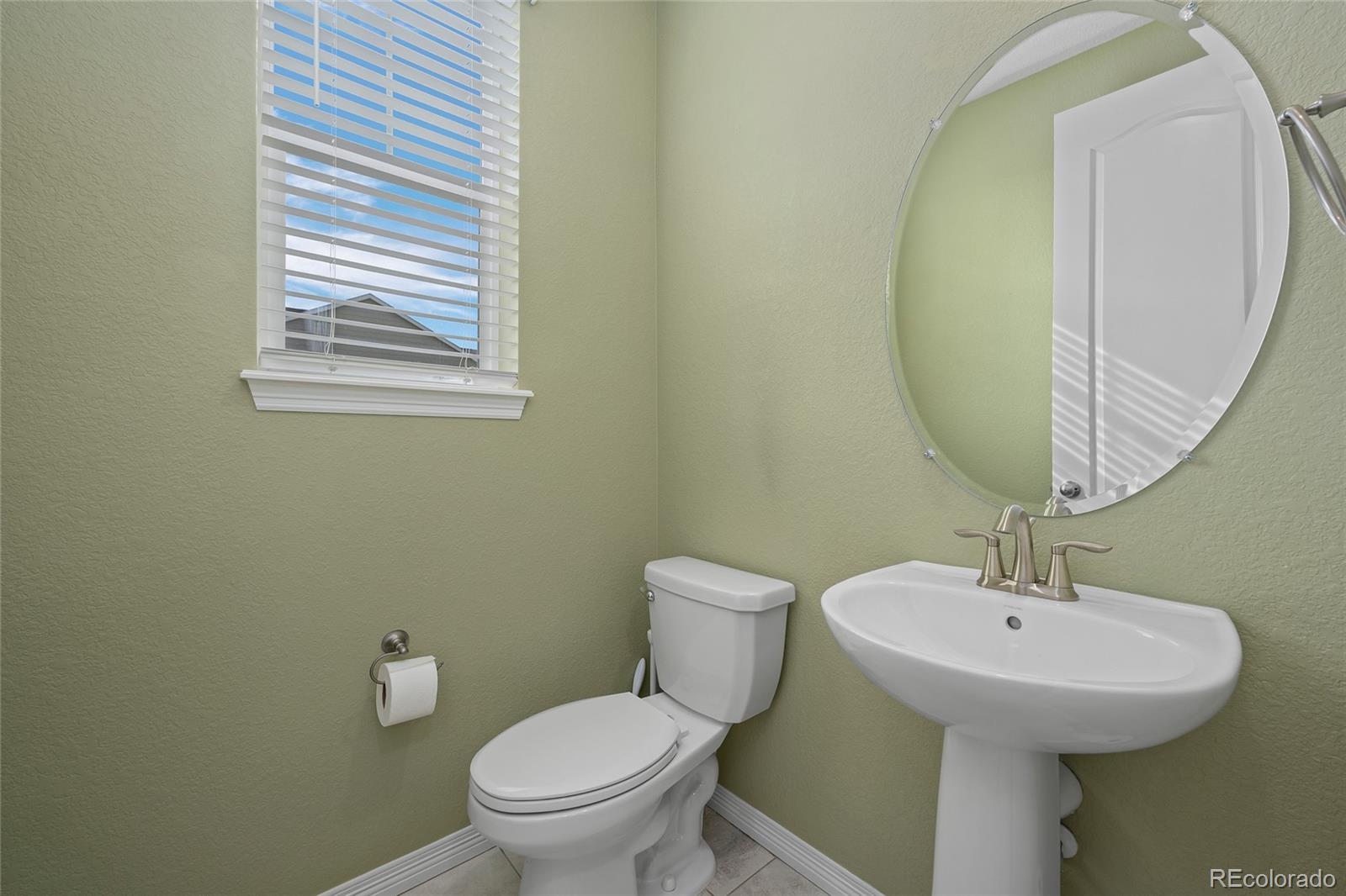 18916 W 84th Place