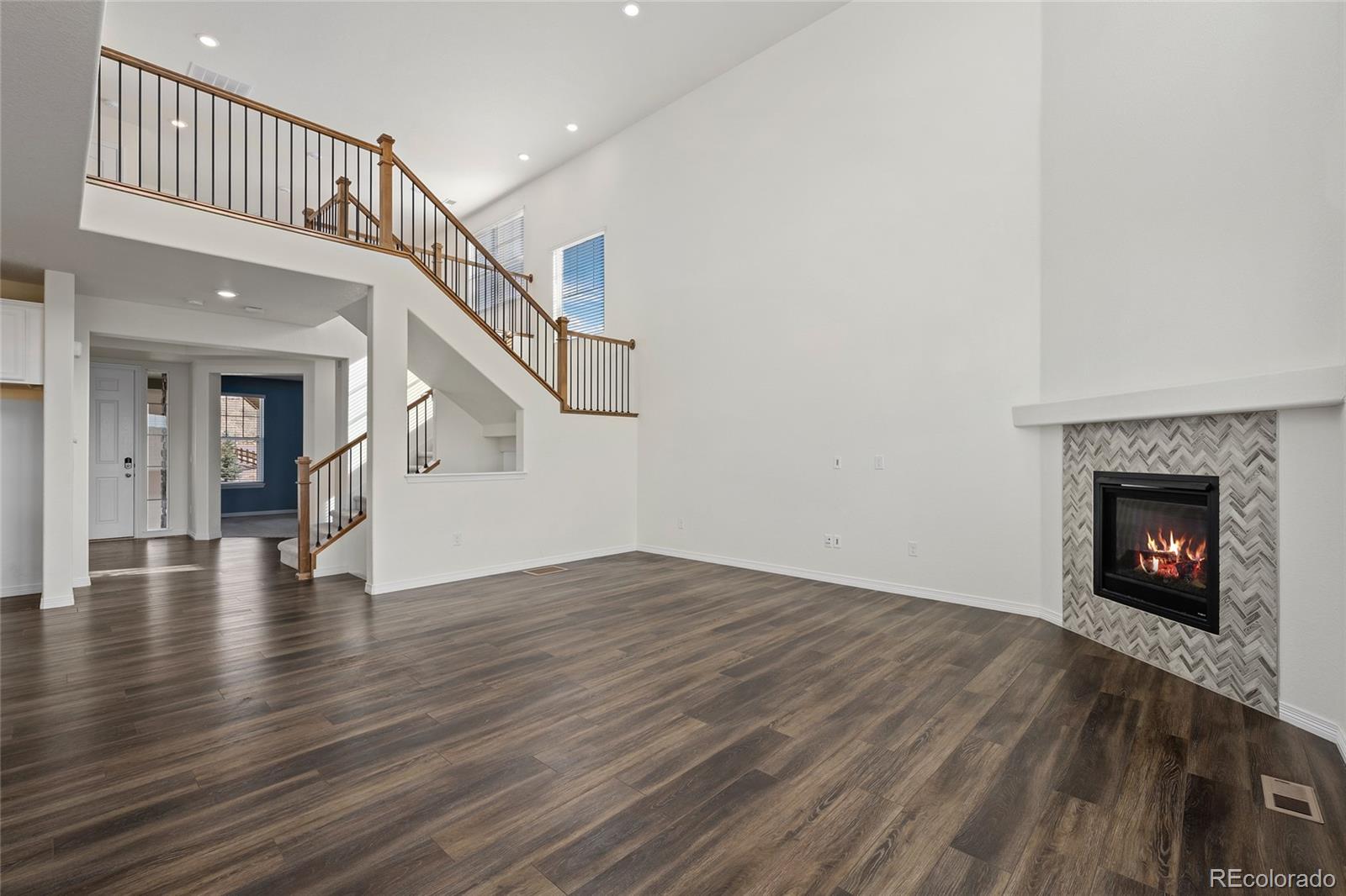 18916 W 84th Place