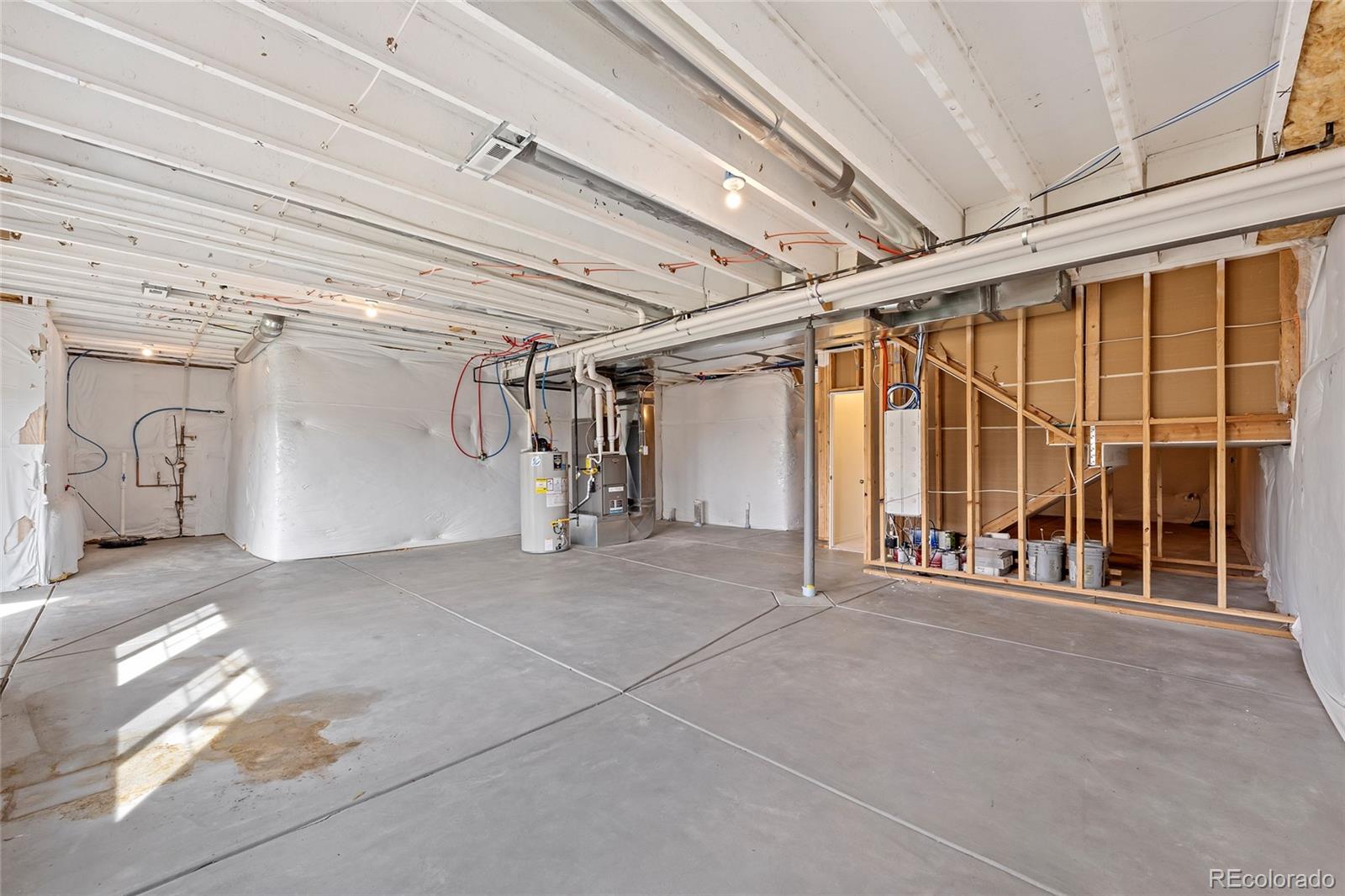 18916 W 84th Place