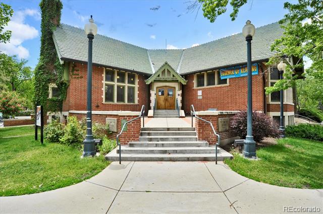 1925 S Corona Street