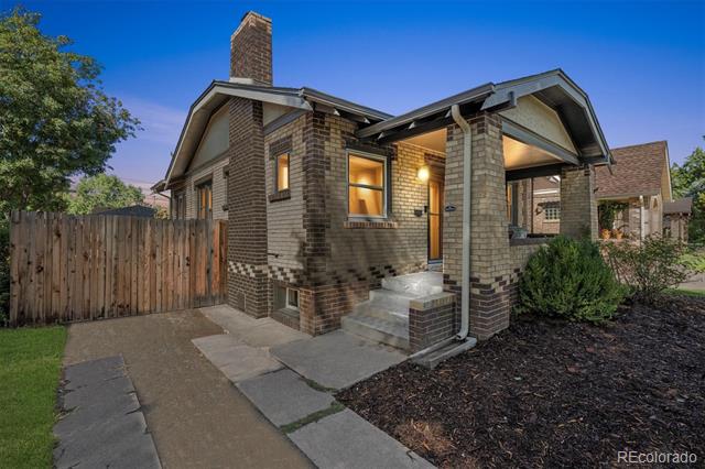 1925 S Corona Street