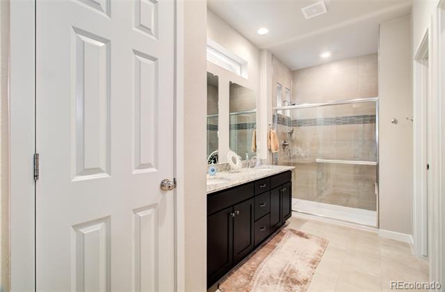 6374 Syre Point