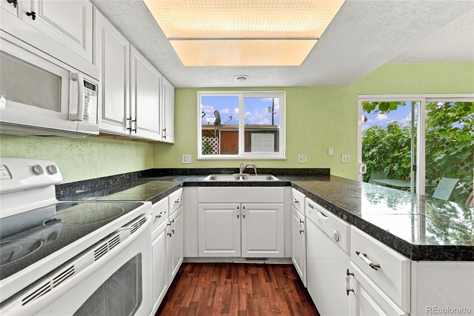 1224 W 88th Avenue