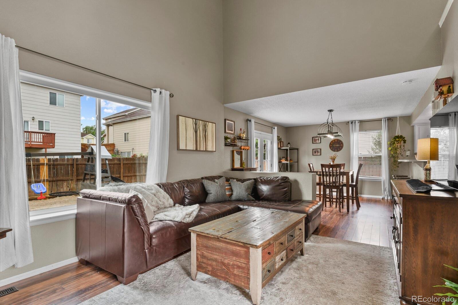 849 Regent Court