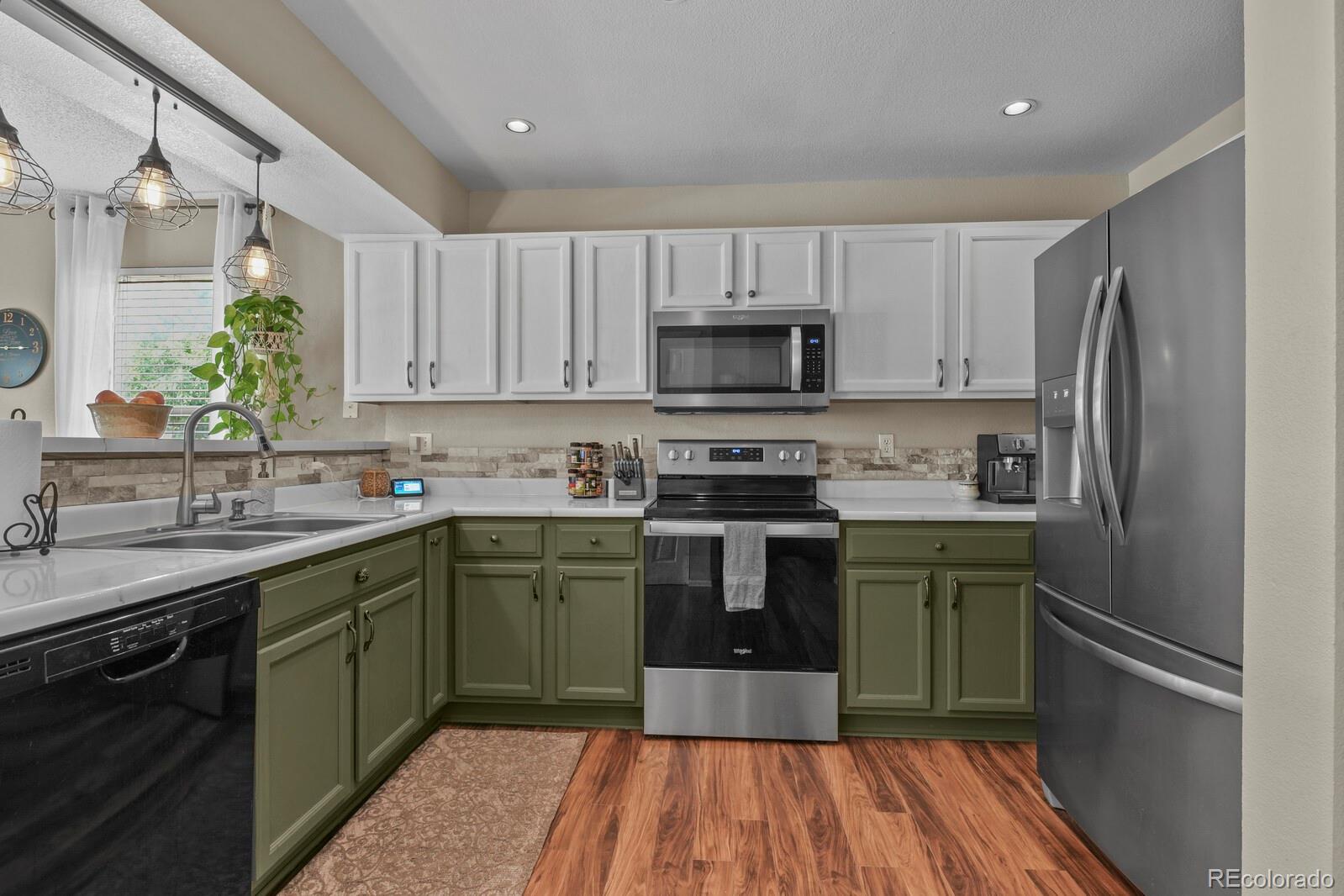 849 Regent Court