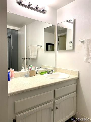 14226 E 1st Drive Unit: B04