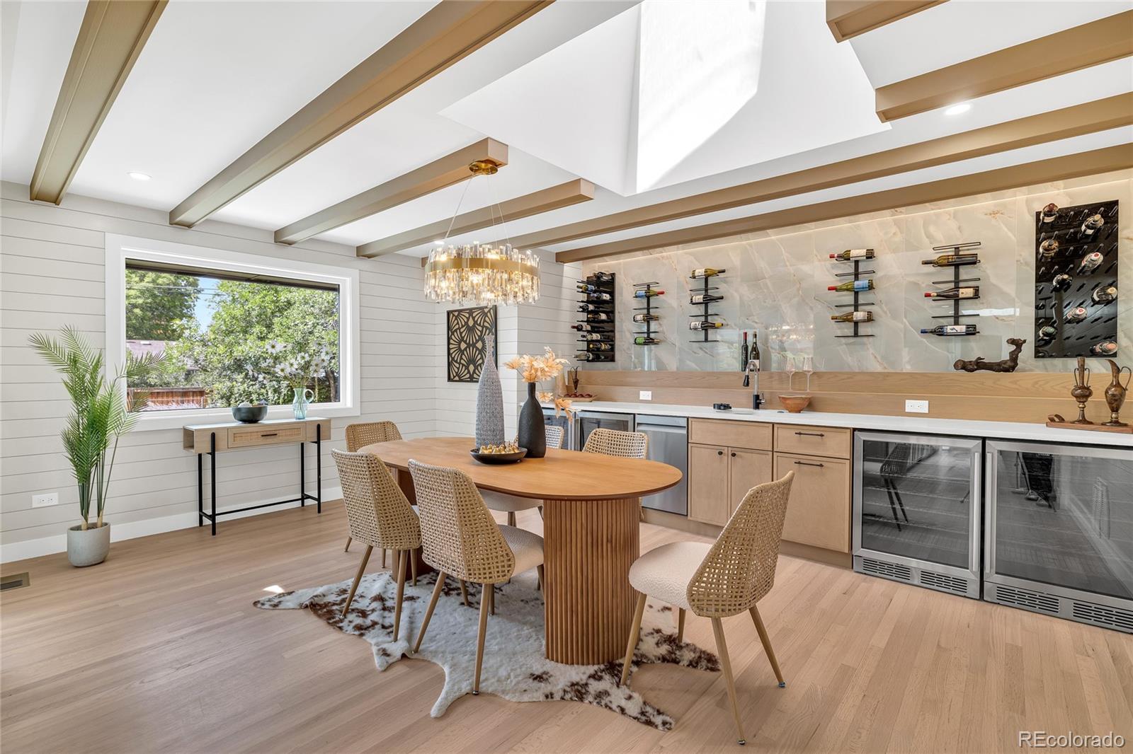 3735 S Hibiscus Way