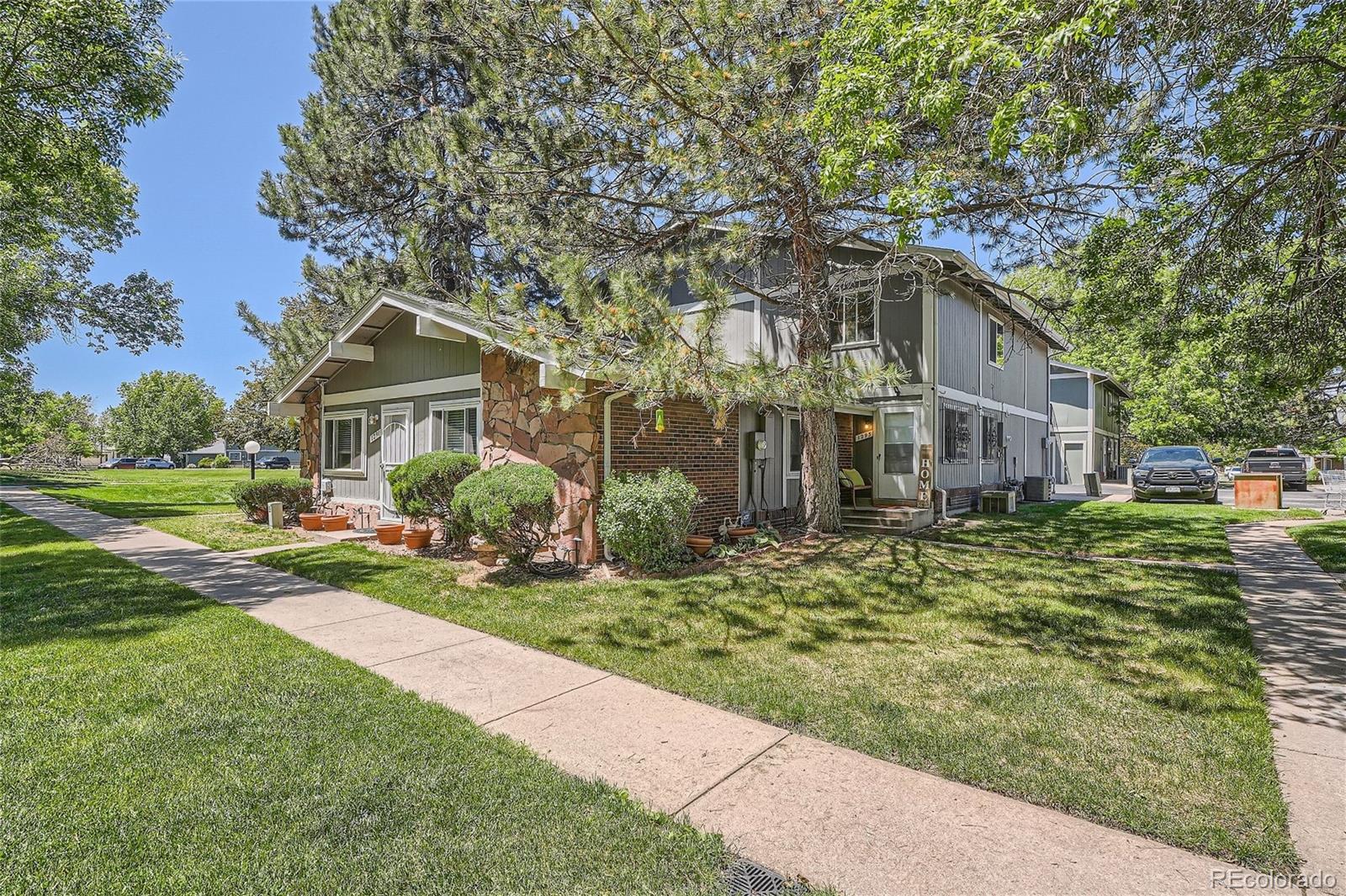 1293 S Wheeling Way