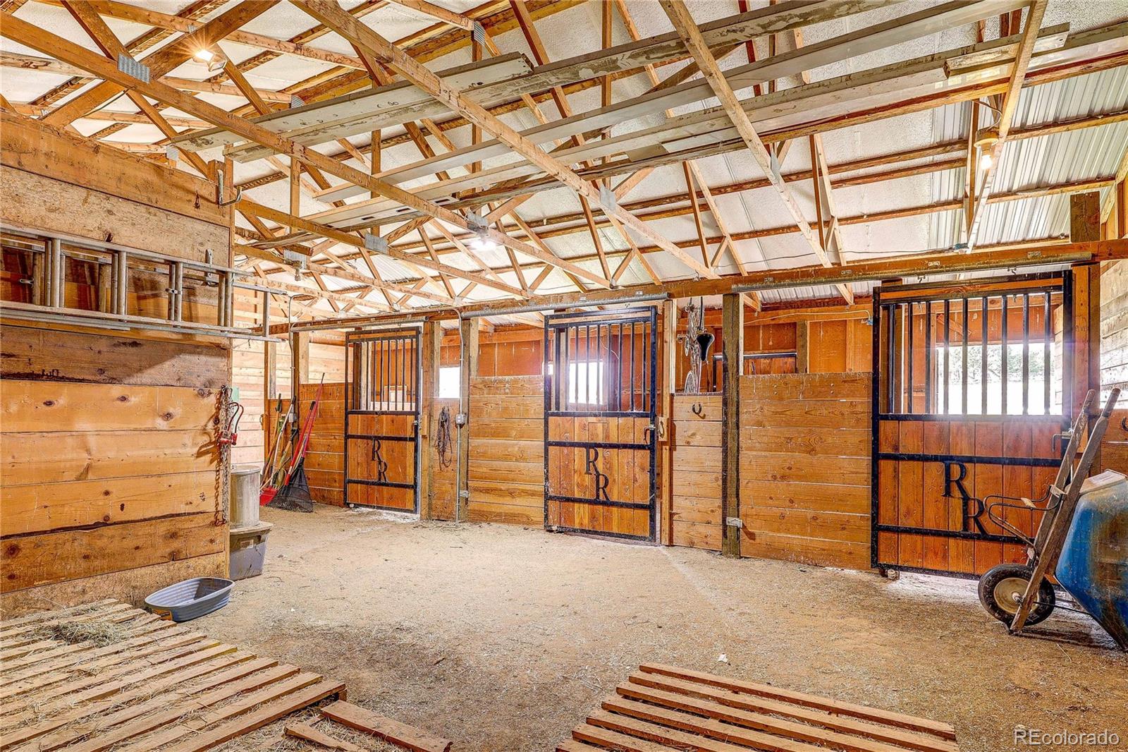 2385 Arabian Trail