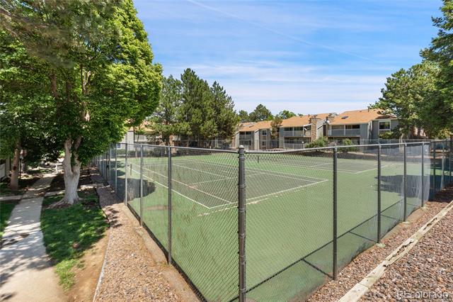 942 S Walden Street Unit: 206