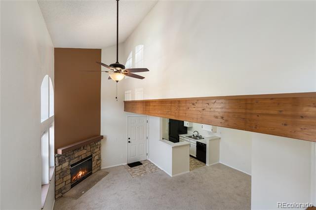 942 S Walden Street Unit: 206
