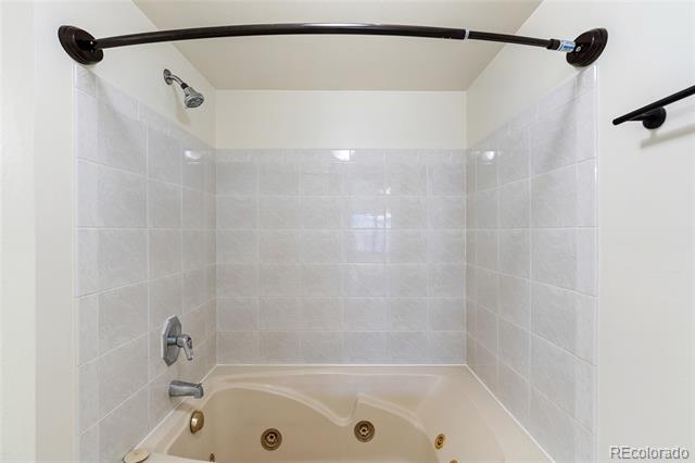 942 S Walden Street Unit: 206