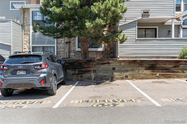 942 S Walden Street Unit: 206