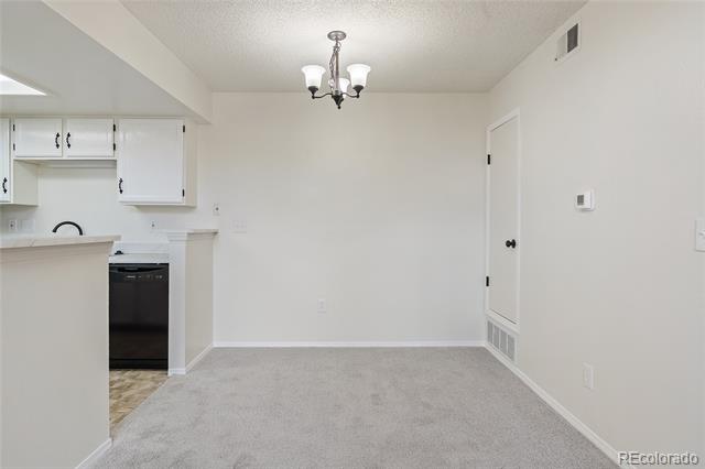 942 S Walden Street Unit: 206