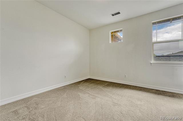 6825 Robertsdale