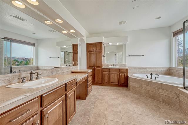 6825 Robertsdale