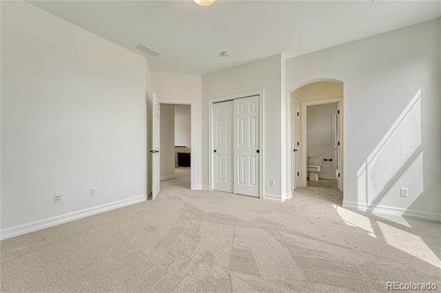6825 Robertsdale