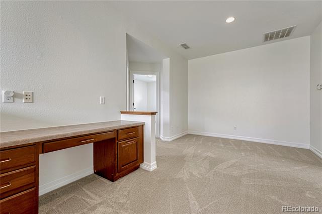 6825 Robertsdale