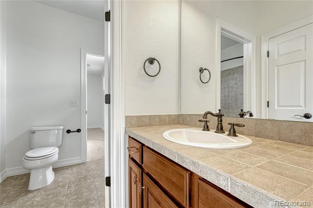 6825 Robertsdale