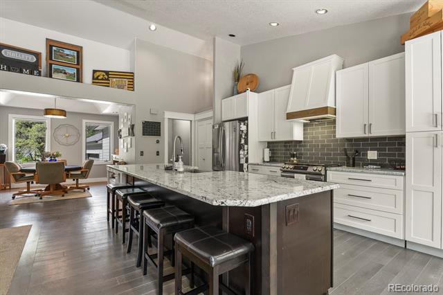 929 Tenderfoot Drive